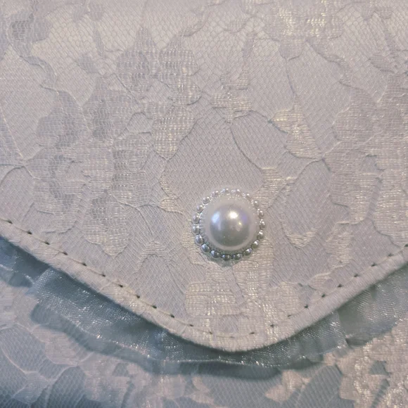 Elegant White Lace Women's Bag - Picture 2 of 3